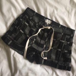 Lou and Grey Cotton Tie Waist Patterned Shorts